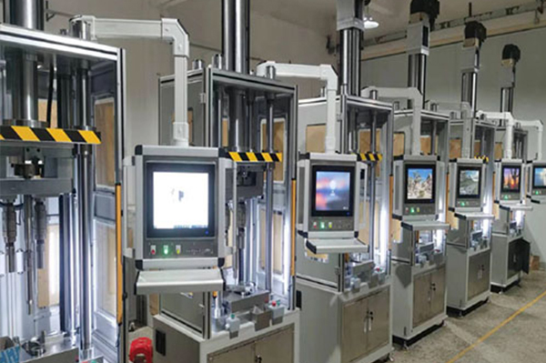 怎么正确又安全的使用压铆机？